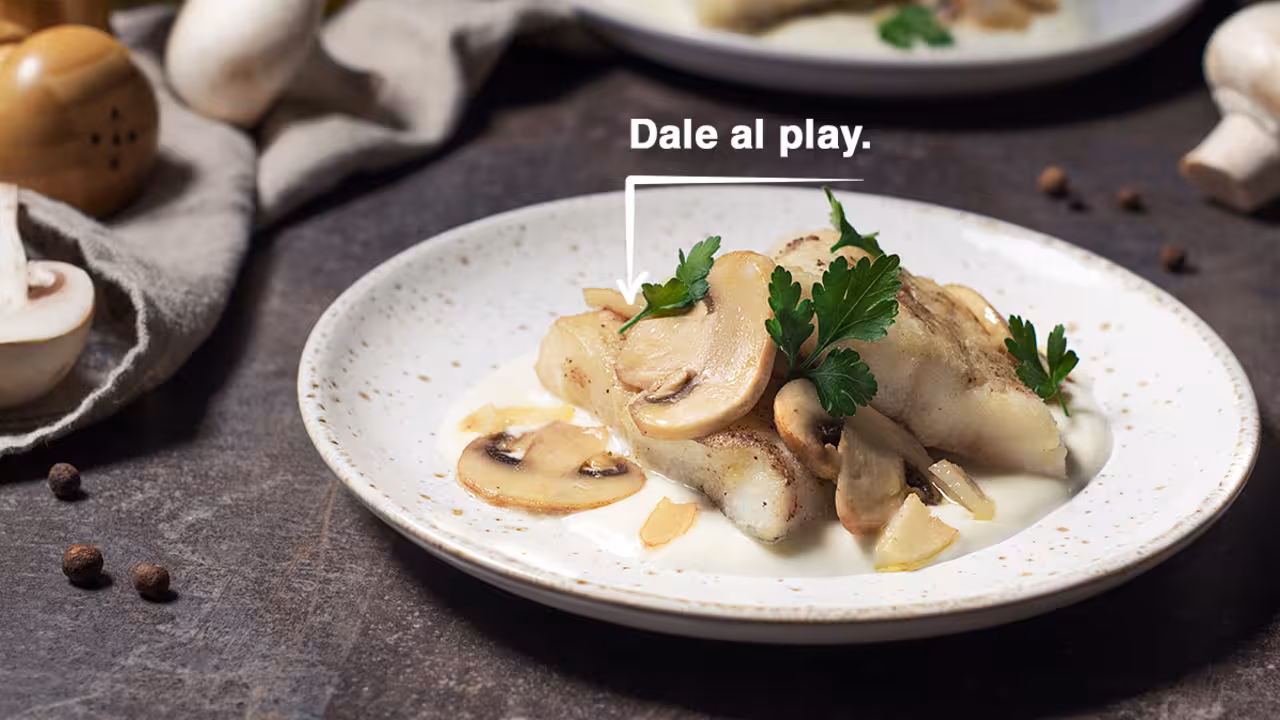 Merluza en salsa de champiñones