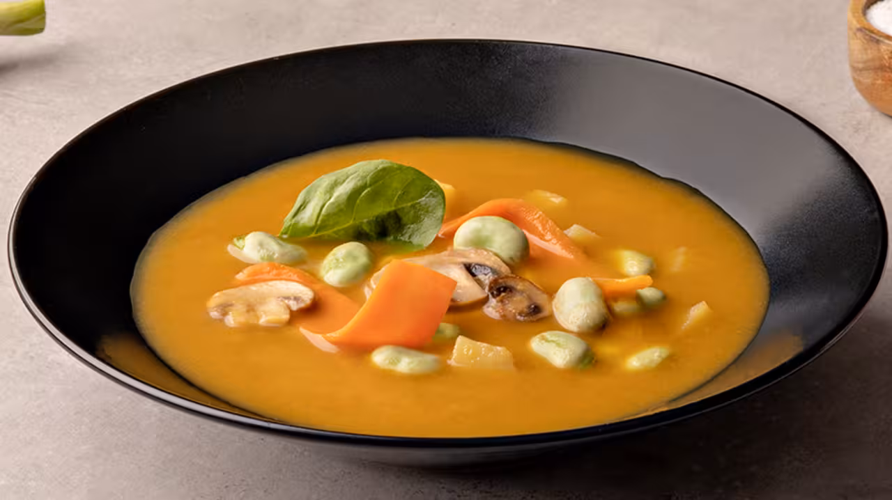 Sopa de habas y verduras