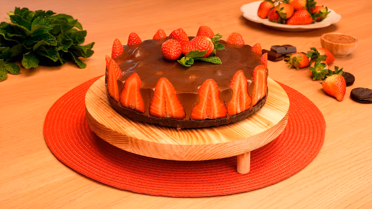 Tarta de fresas y mousse de chocolate