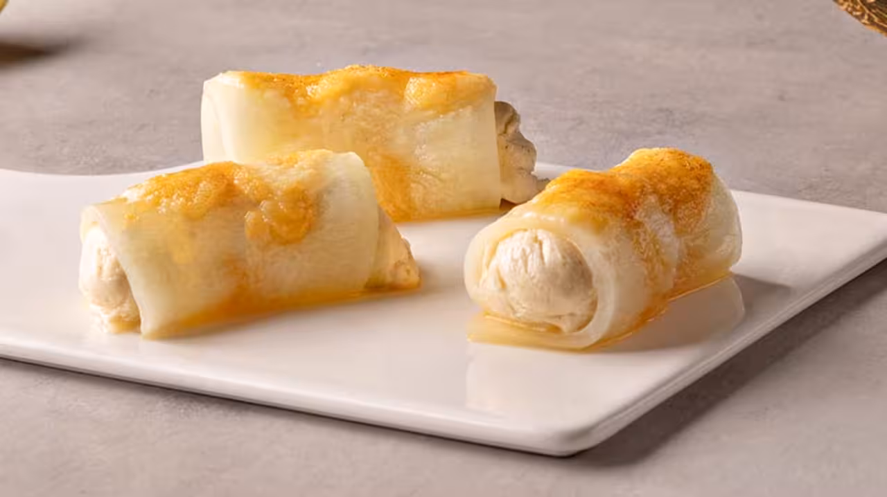 Canelón de melón con helado