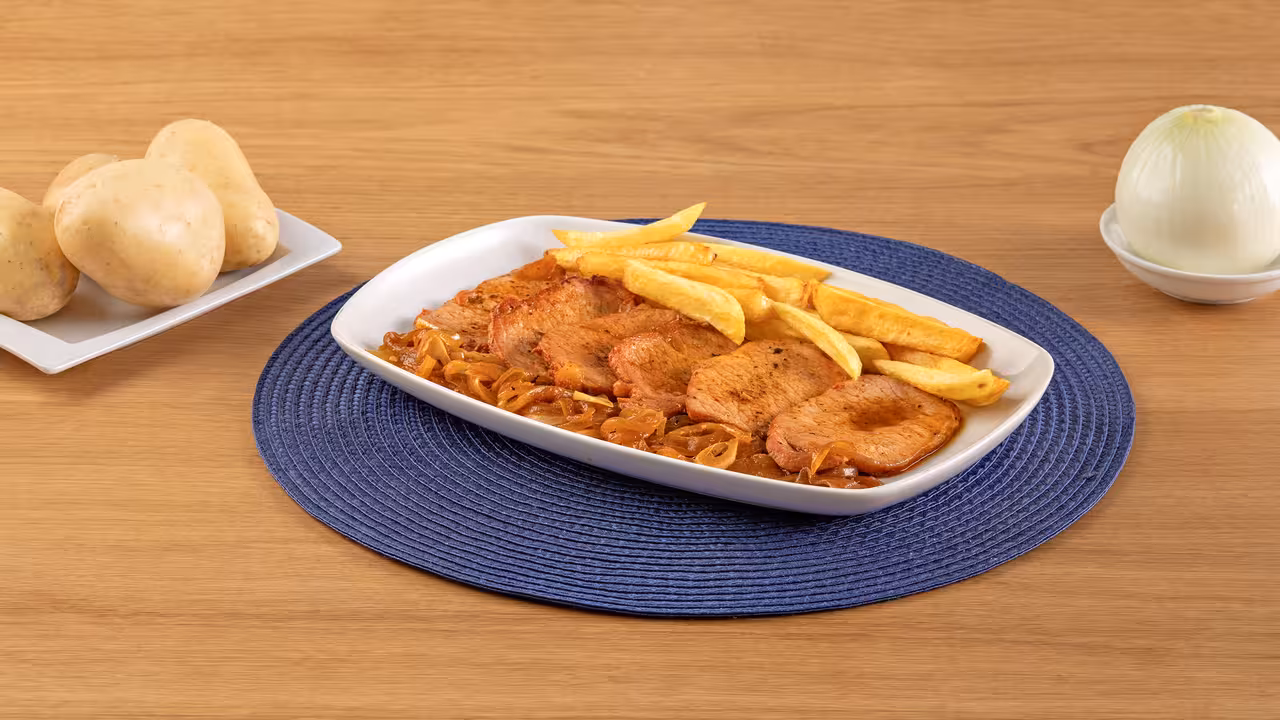 Lomo en salsa con patatas
