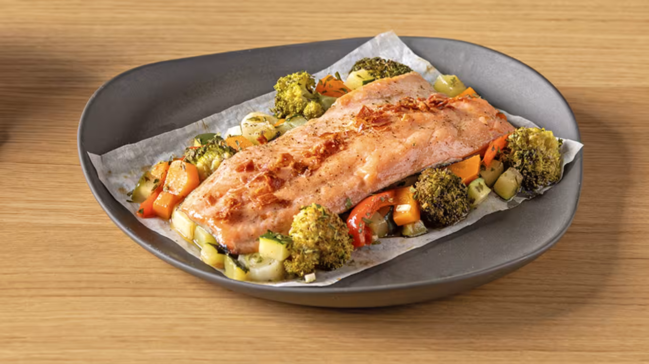 Trucha en papillote con verduras