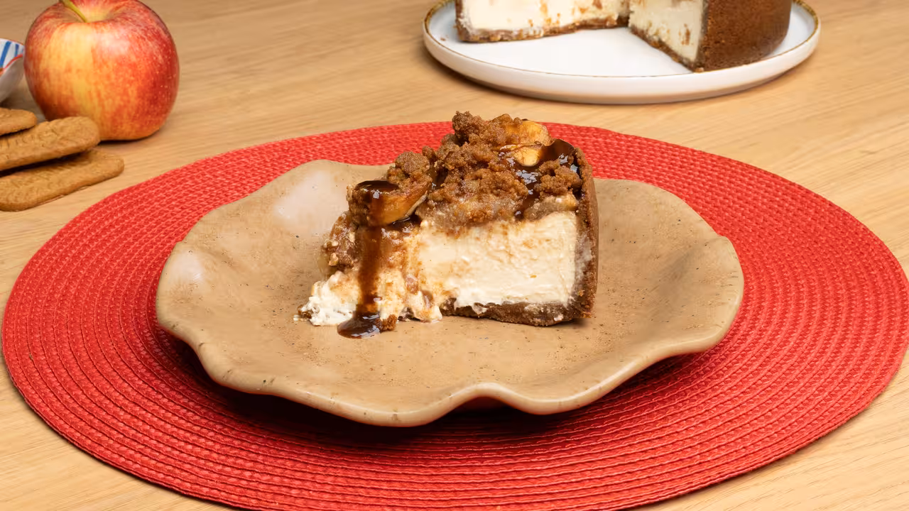 Tarta de queso con crumble de manzana