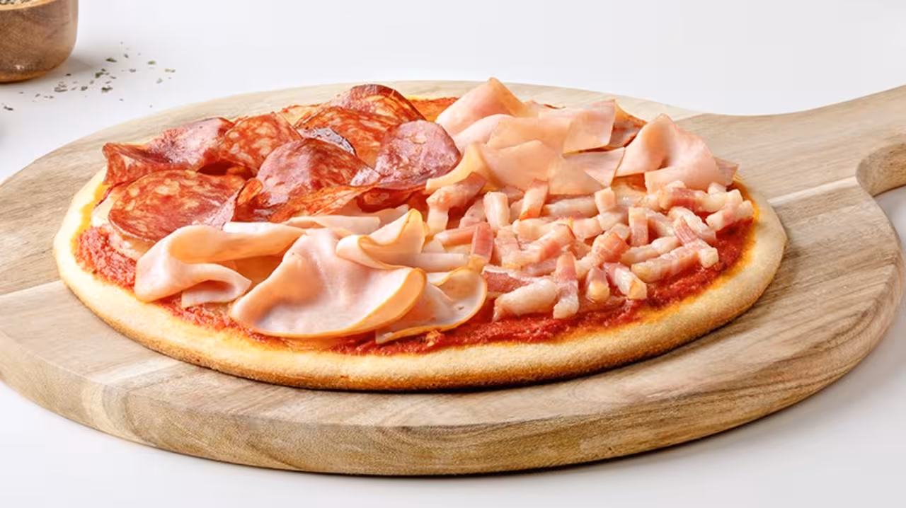 Pizza de embutidos