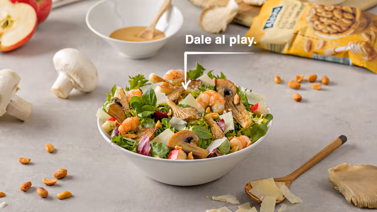 Ensalada templada de setas y langostinos