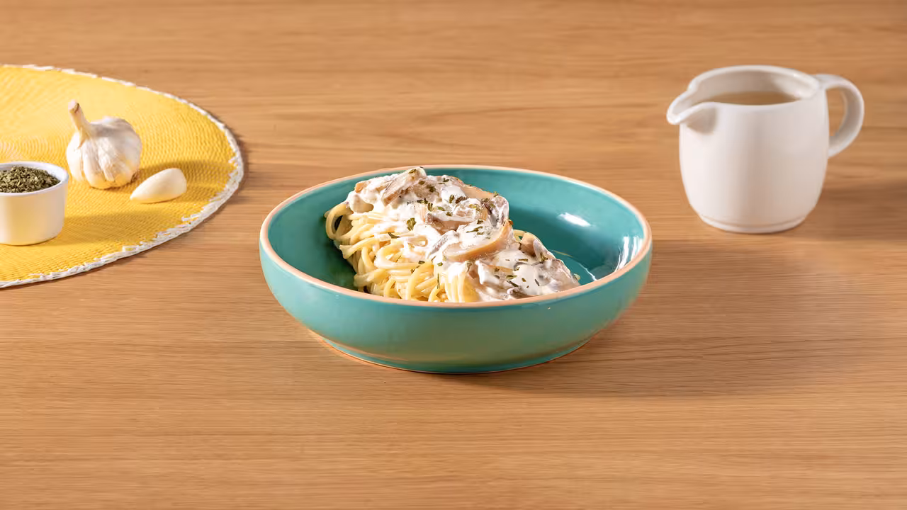 Pasta con salsa de champiñones