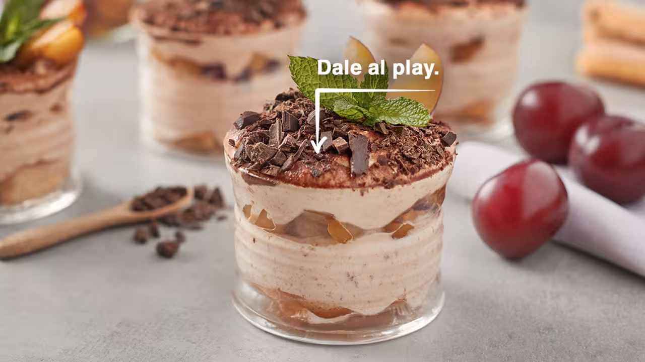 Tiramisú de ciruelas