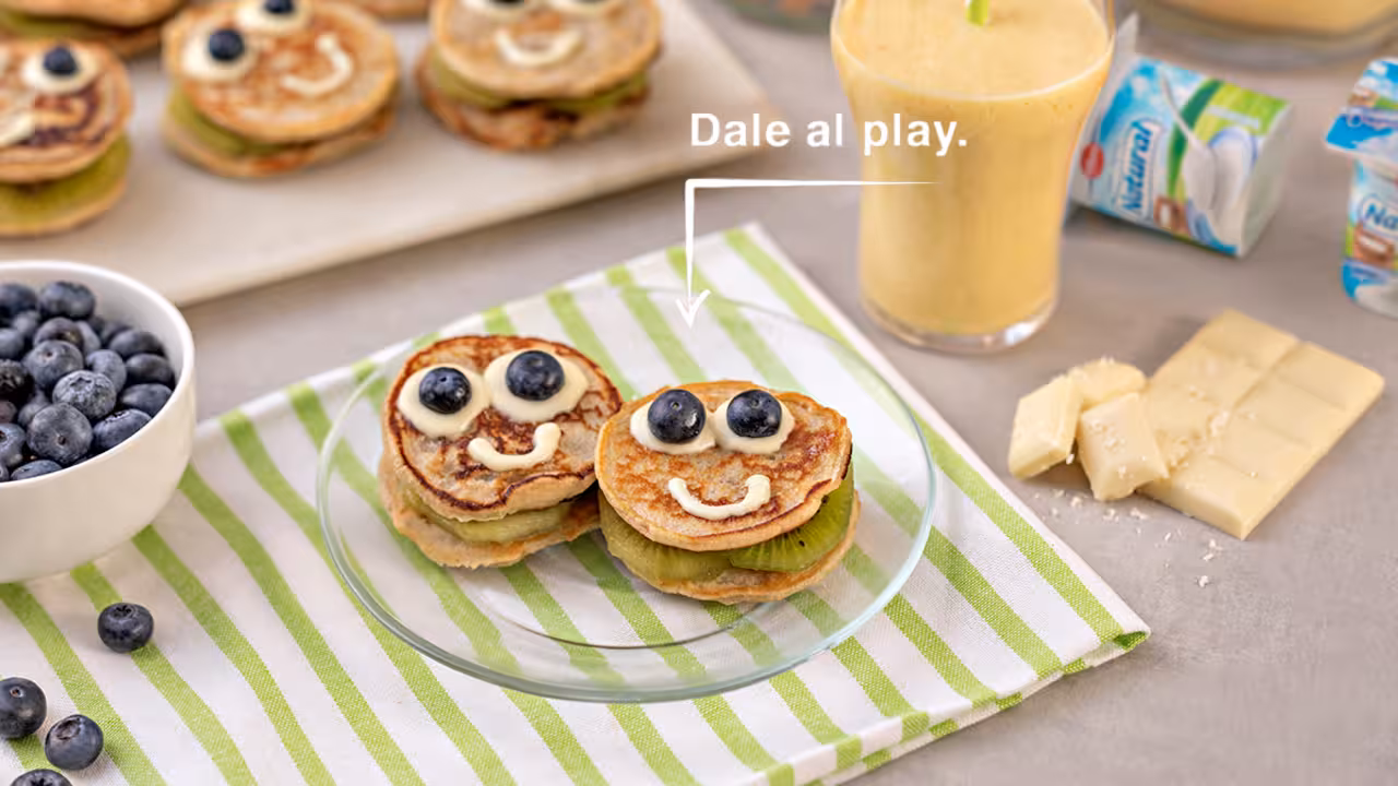 Desayuno con pancakes