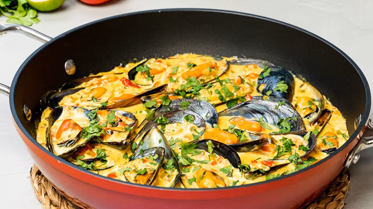 Mejillones en salsa de curry