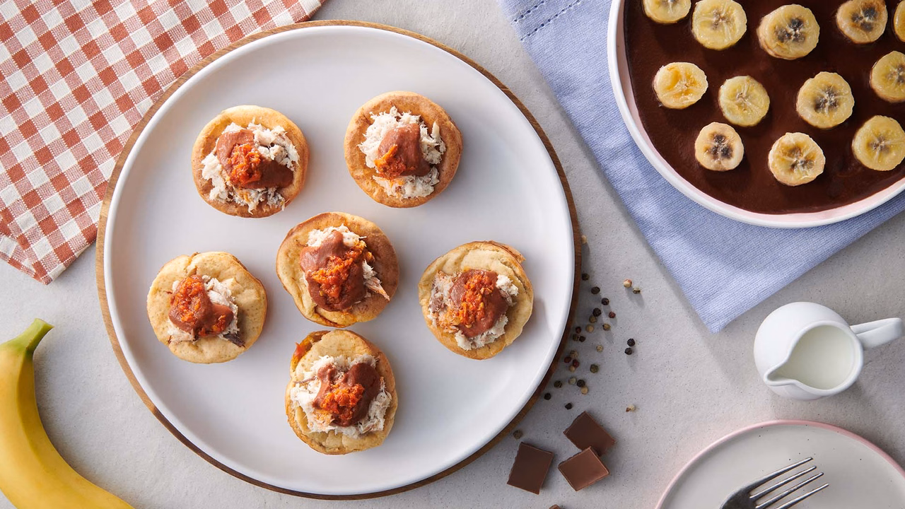 Muffiny z chrzanową makrelą i smażone banany z czekoladą
