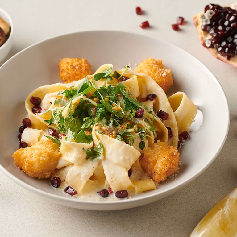 Papardelle w sosie velouté na bazie napoju Freeway z popsami z dorsza