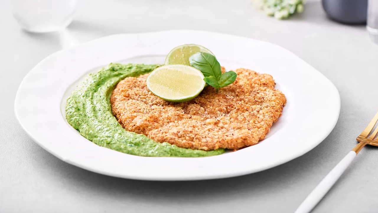 Kotlet schabowy w migdałowej panierce