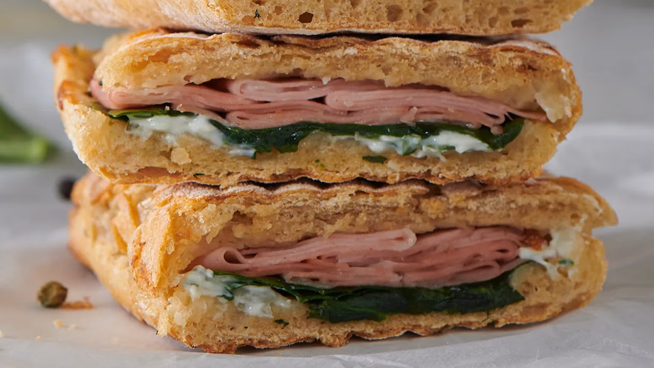 Panini z mortadelą i mascarpone