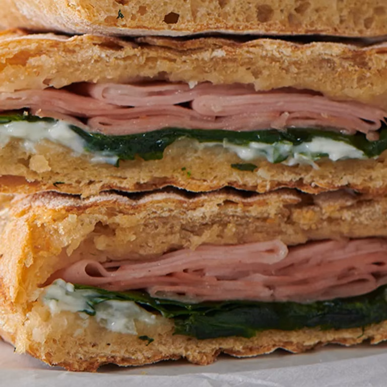 Panini z mortadelą i mascarpone