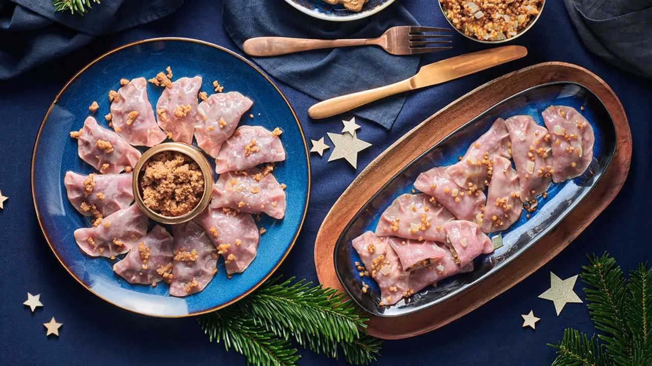 Wigilijne pierogi buraczane na słono
