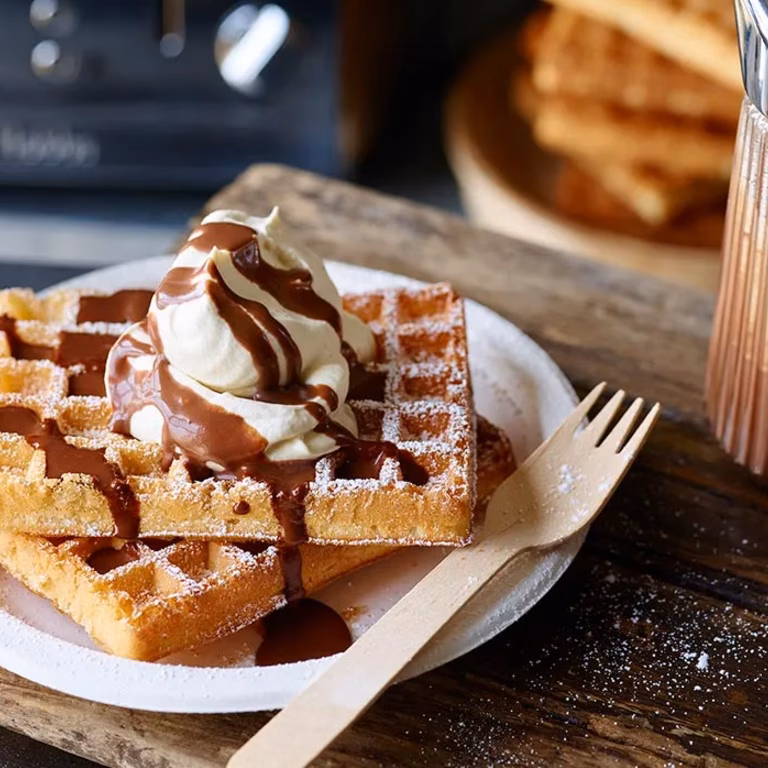 Gofry bananowe z polewą czekoladową