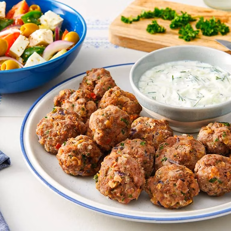 Greckie pulpeciki z sosem tzatziki
