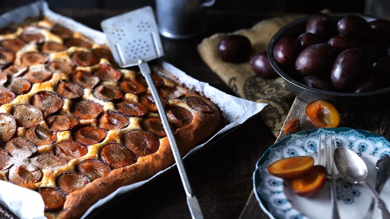 Ciasto drożdżowe ze śliwkami