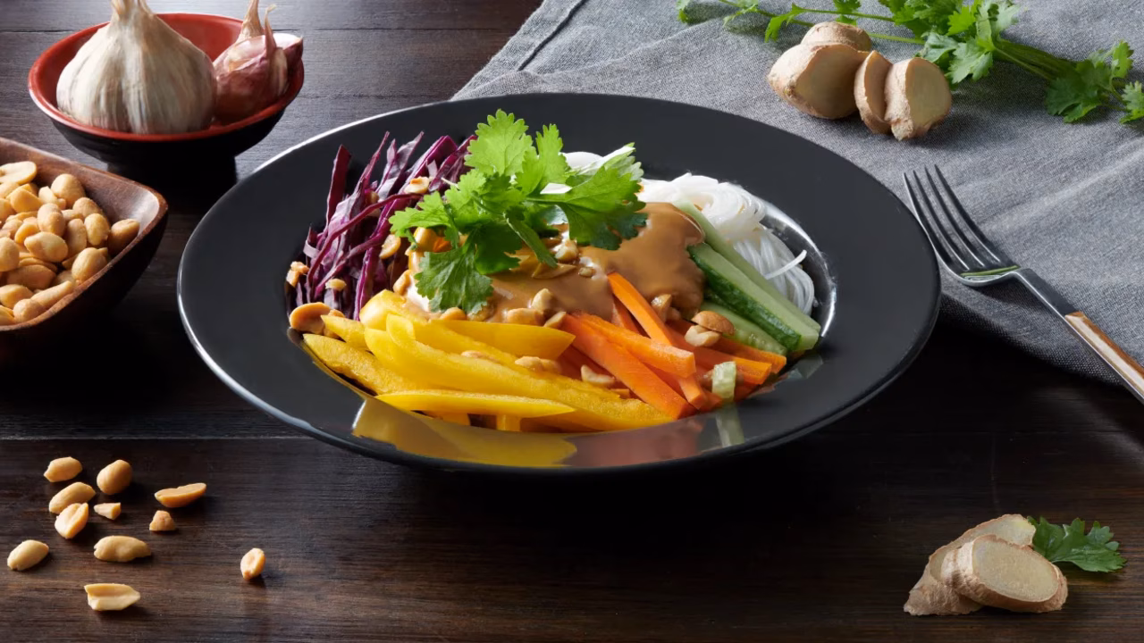 Spring rolls salad