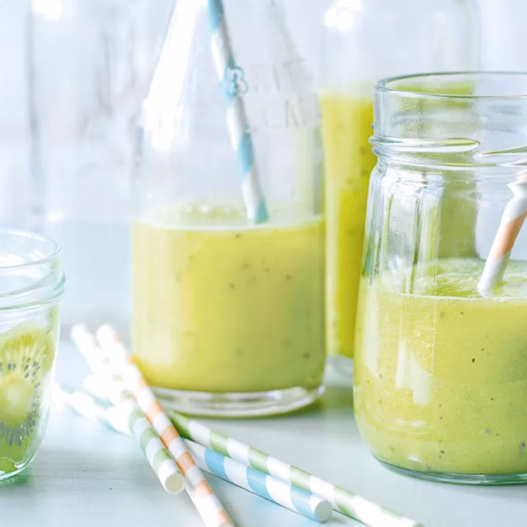 Smoothie z kiwi i ogórków