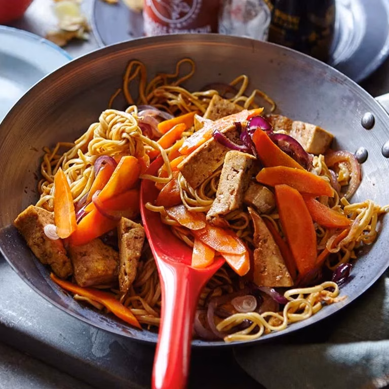 Pad thai z tofu i imbirem