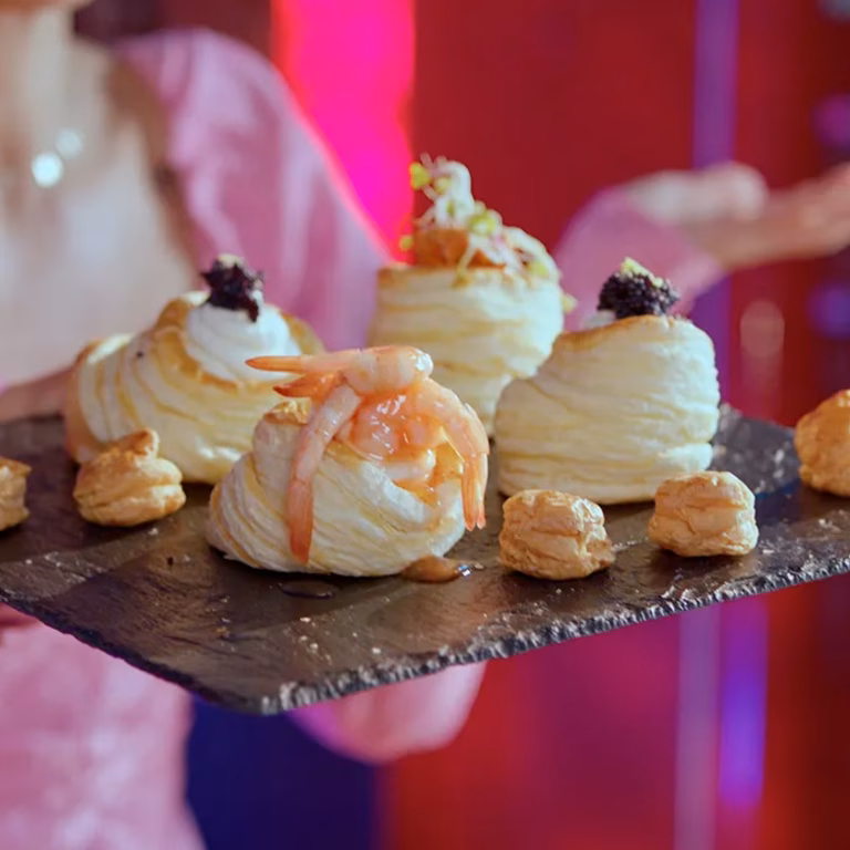 Vol-au-vent z nadzieniem z serka śmietankowego