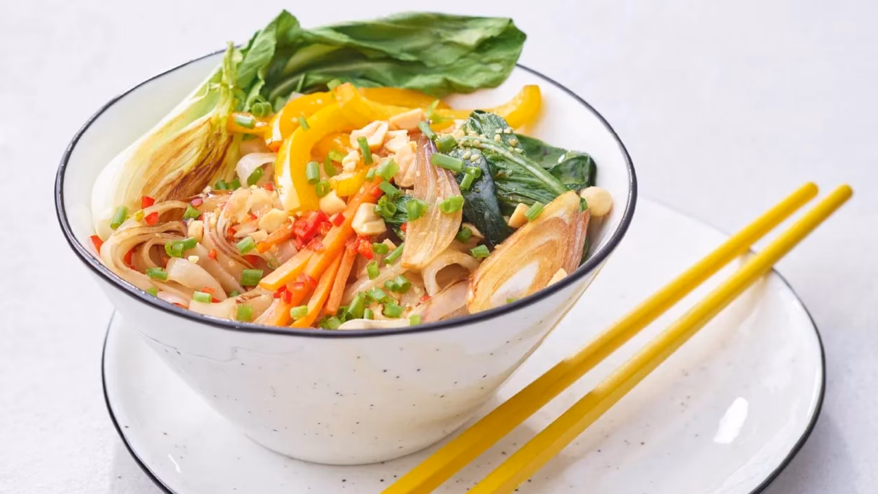 Smażony makaron stir fry