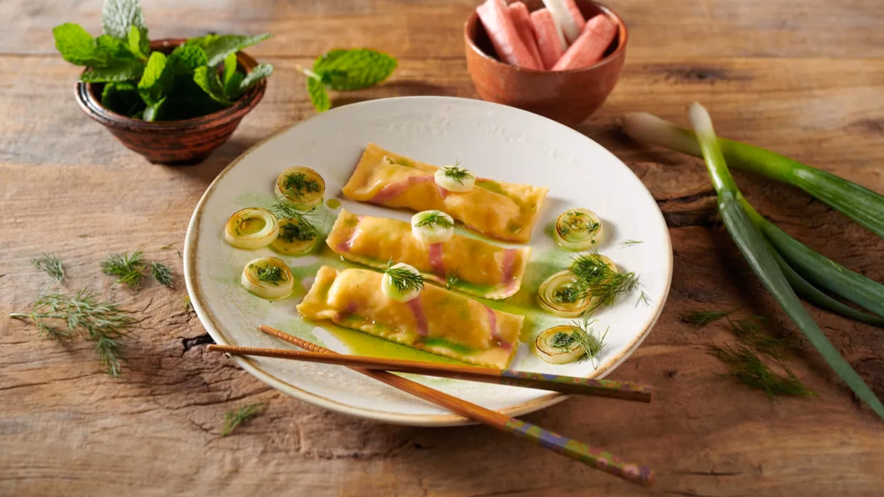 Ravioli z surimi i olejem porowym