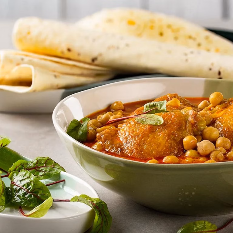 Curry z kurczaka z ciecierzycą