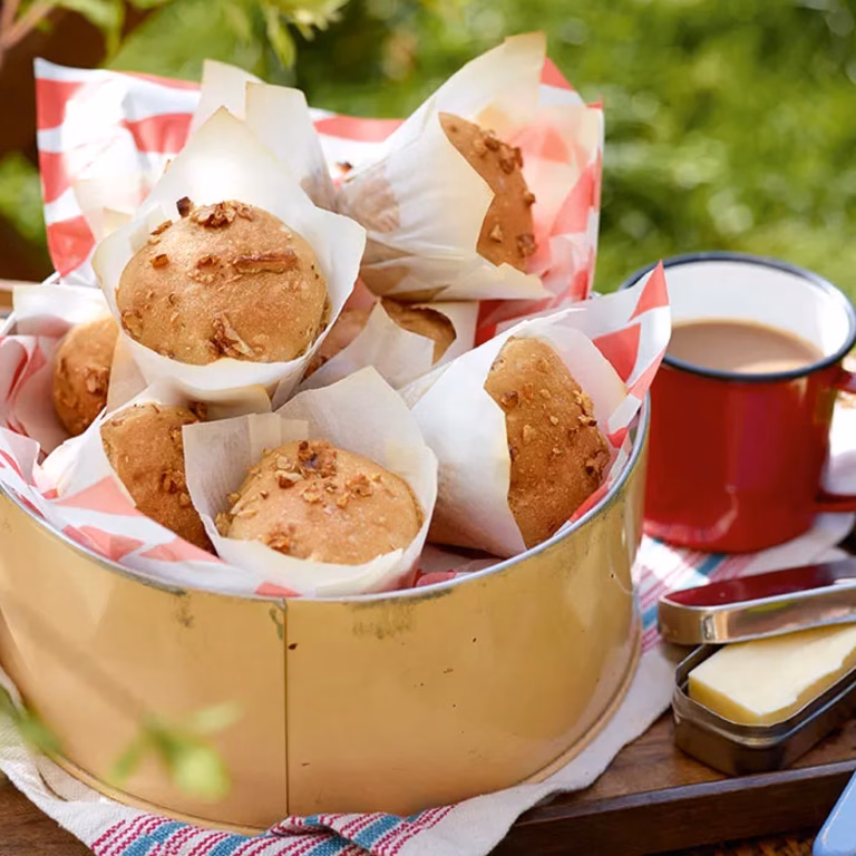 Muffiny orkiszowe z orzechami włoskimi