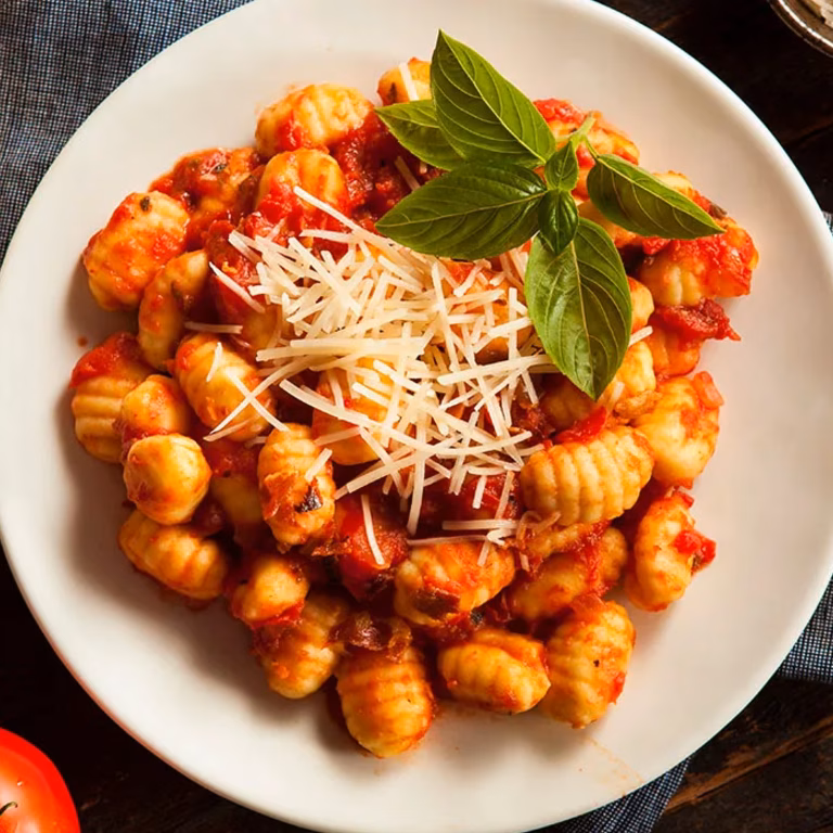Gnocchi w sosie pomidorowym