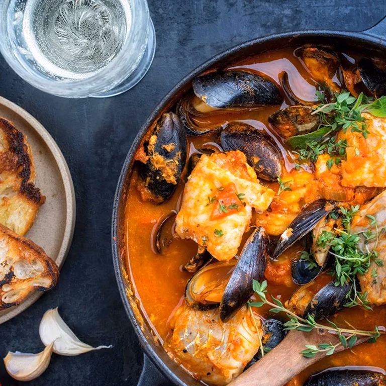 Bouillabaisse - francuska zupa rybna
