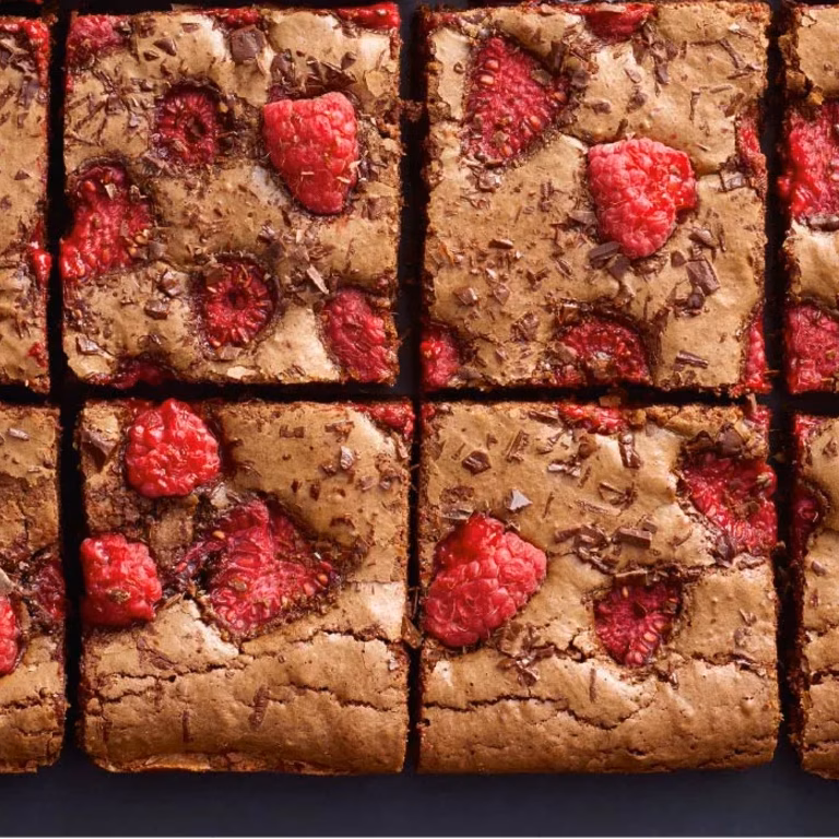 Brownie z malinami