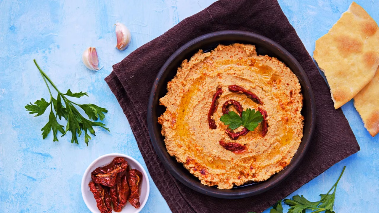 Hummus z suszonymi pomidorami