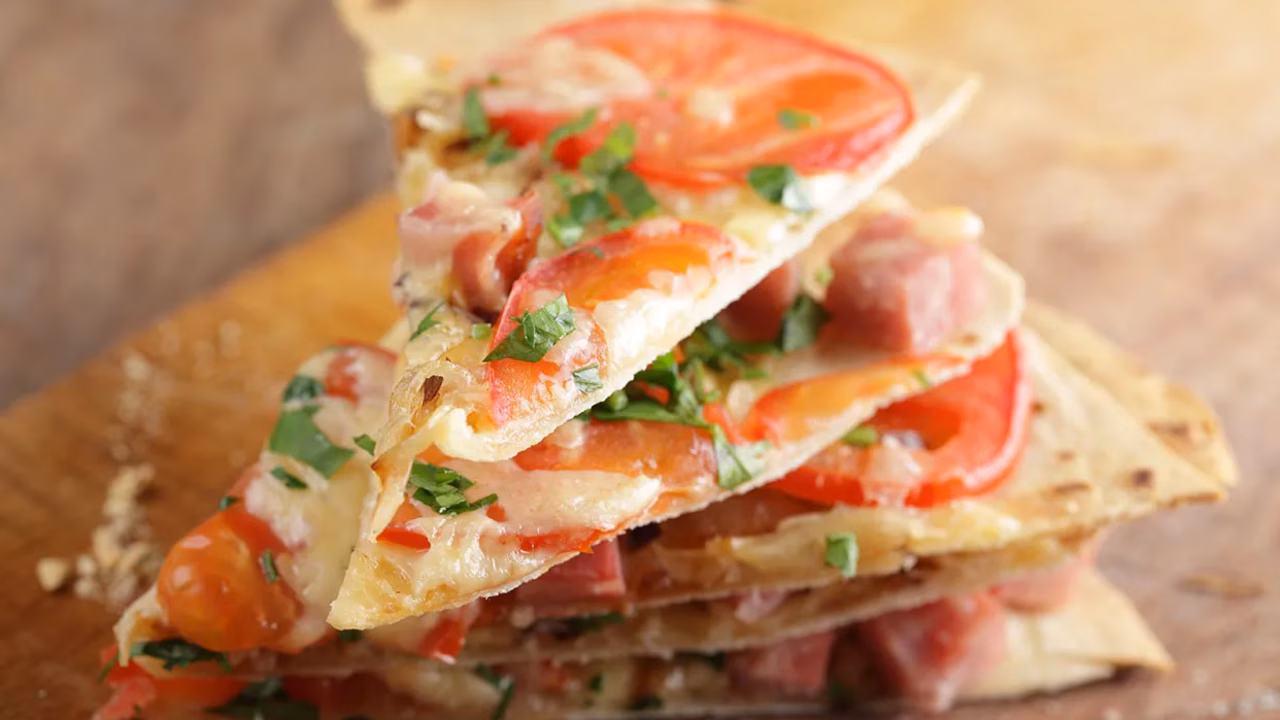 Pizza z tortilli