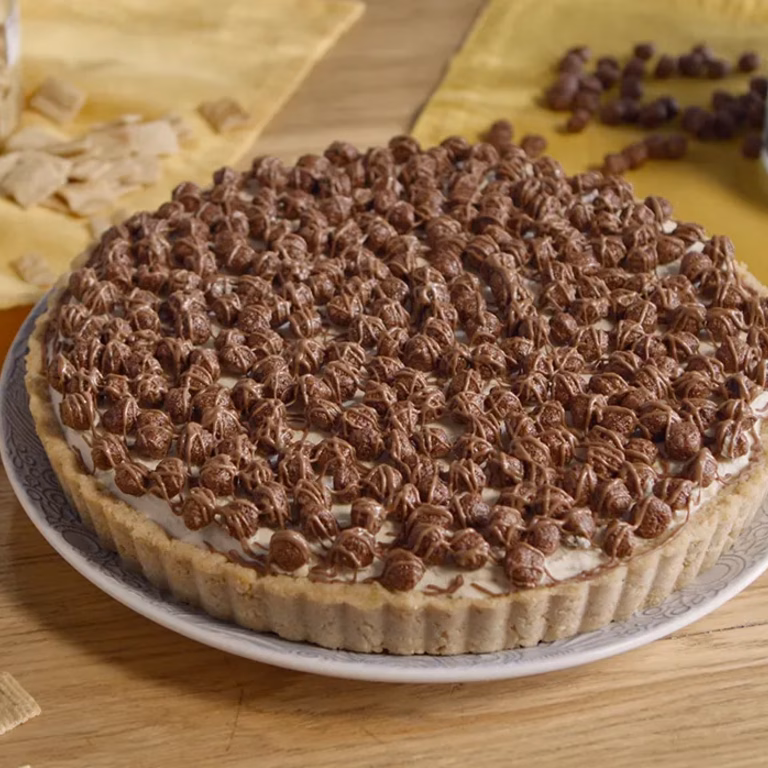Tarta waniliowa na spodzie z płatków cynamonowych