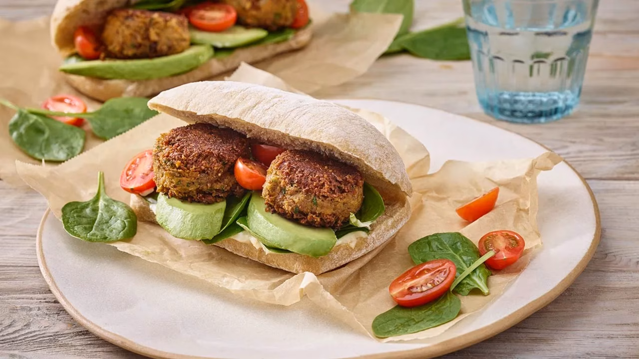 Ciabatta z wegańskimi klopsikami