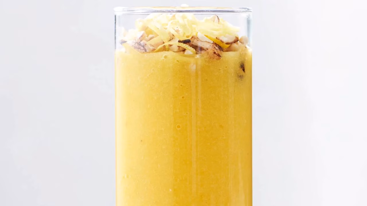 Smoothie z żółtych owoców