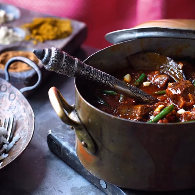 Curry z jagnięciny z fasolką