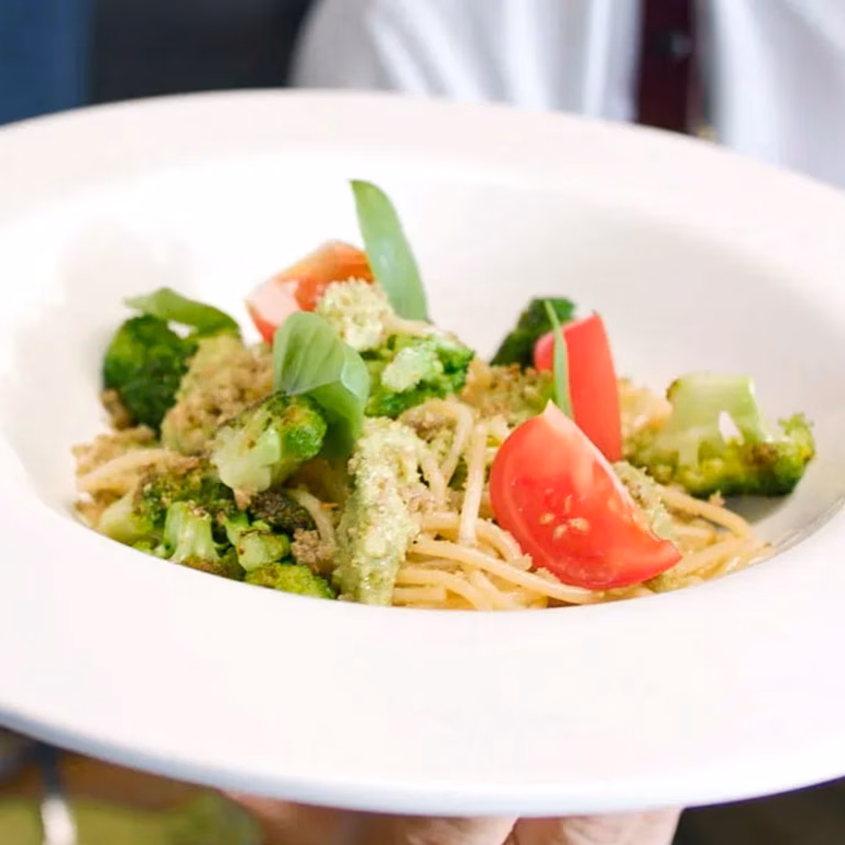 Spaghetti z pesto z brokułu