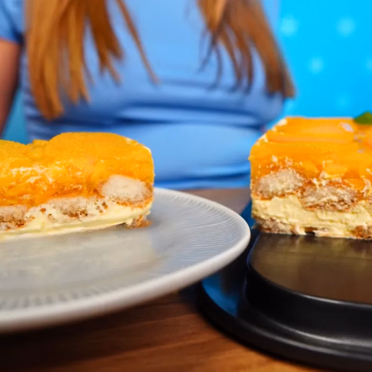 Tiramisu brzoskwiniowe