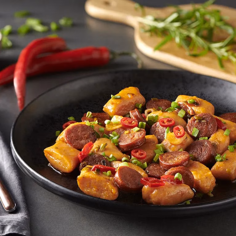 Pomidorowe kluski ziemniaczane z chorizo