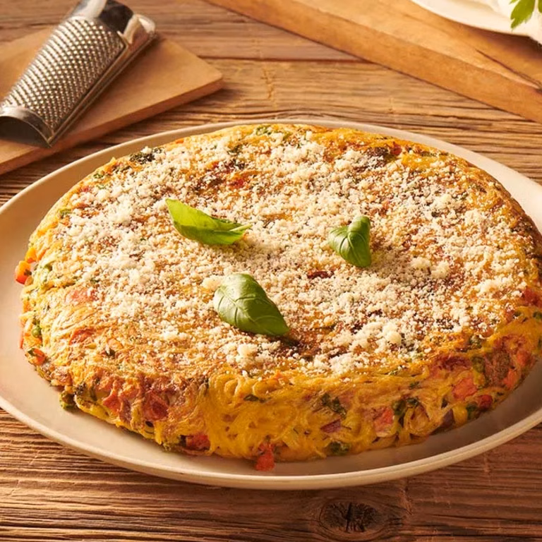 Makaronowa frittata z warzywami