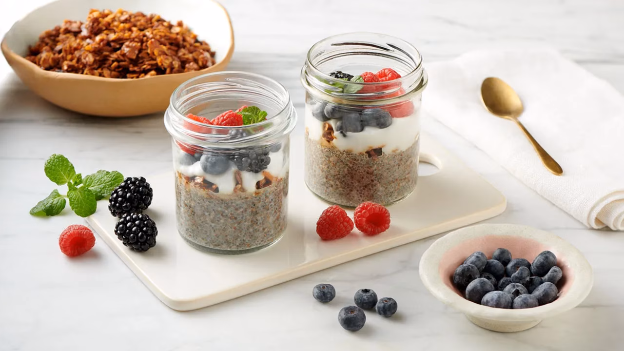 Chia parfait z domową granolą