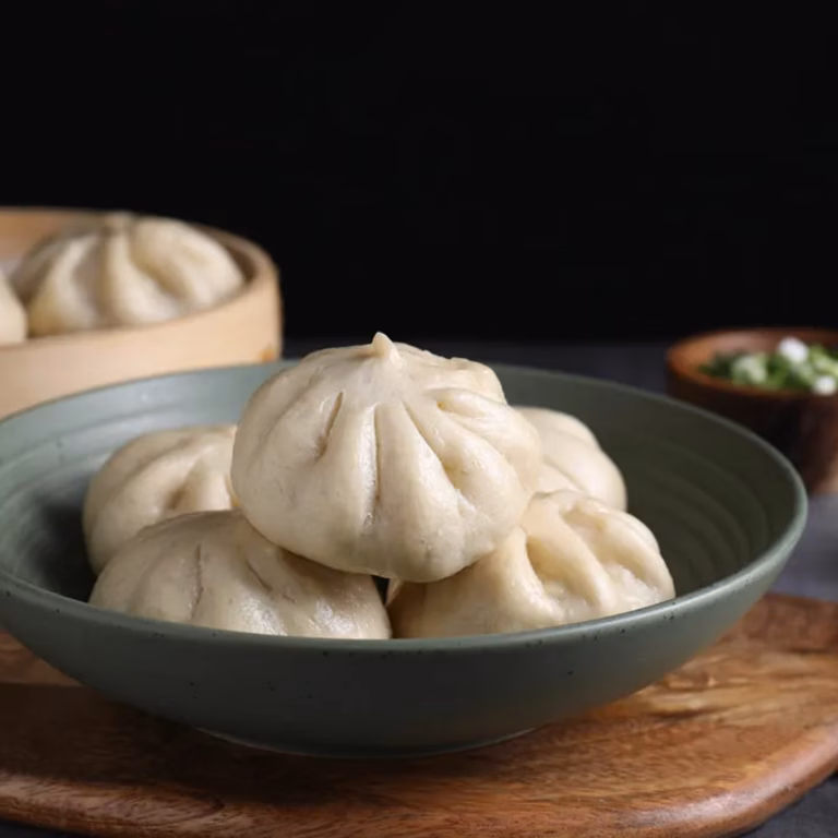 Baozi — azjatyckie bułeczki z wieprzowiną