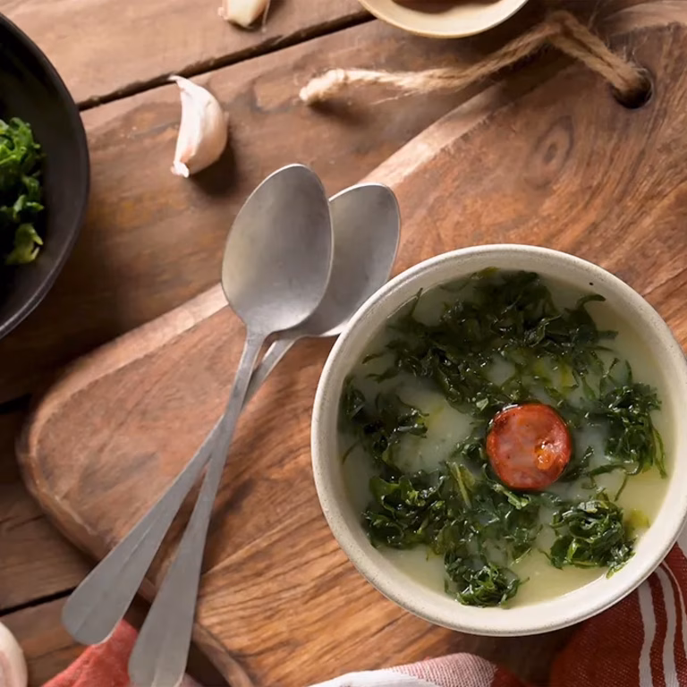 Caldo verde – portugalska zupa z jarmużem