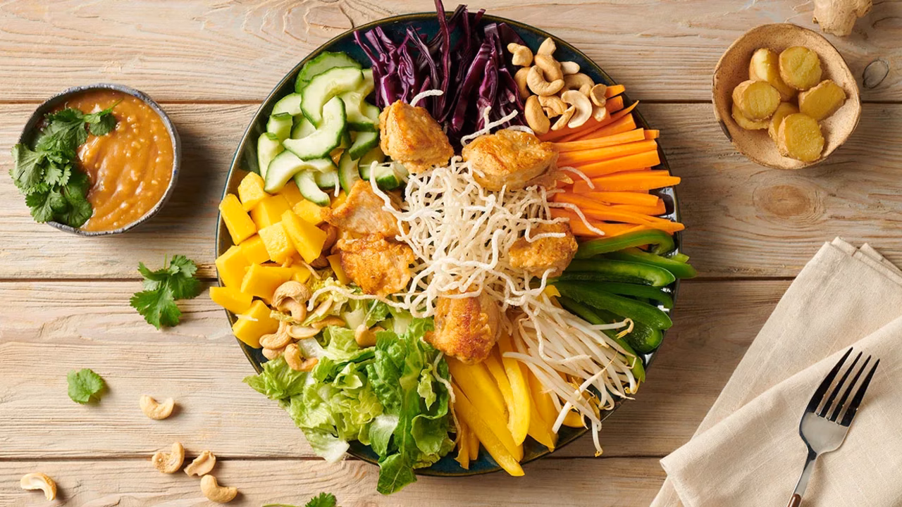 Sałatka z kurczakiem teriyaki