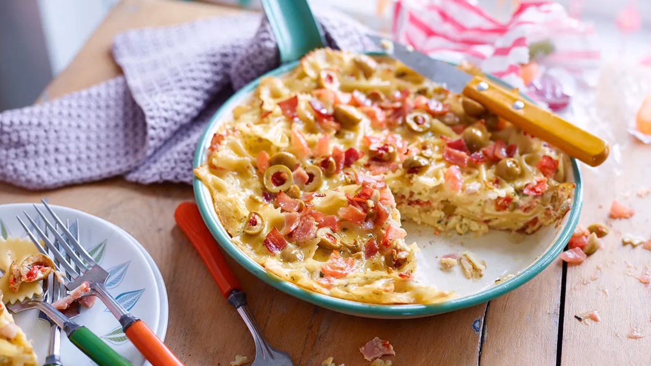 Omlet z makaronem