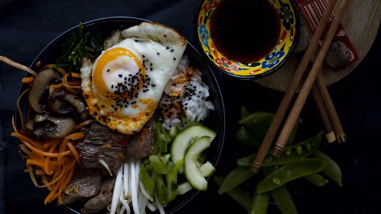 Bibimbap z wołowiną