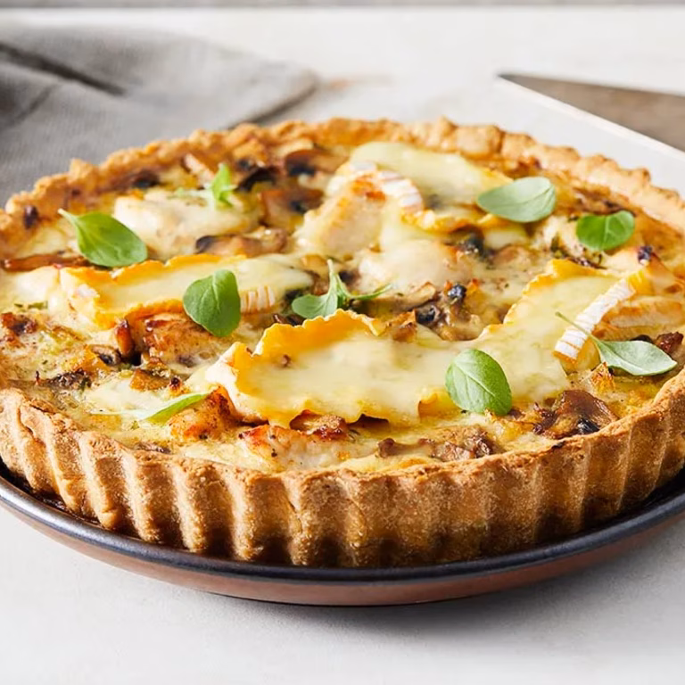 Tarta z kurczakiem i pieczarkami
